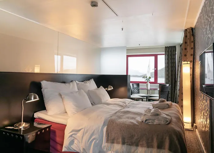 Home Hotel Arcticus